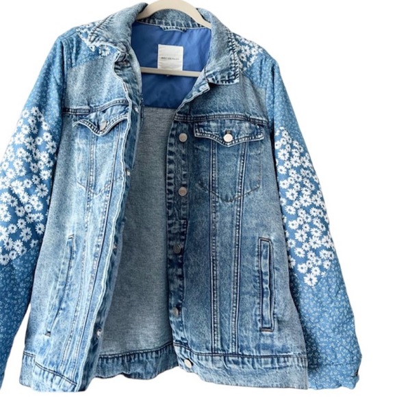 Avec Les Filles Jackets & Blazers - Avec Les Filles Blue Patchwork Floral Denim Acid Wash Jacket